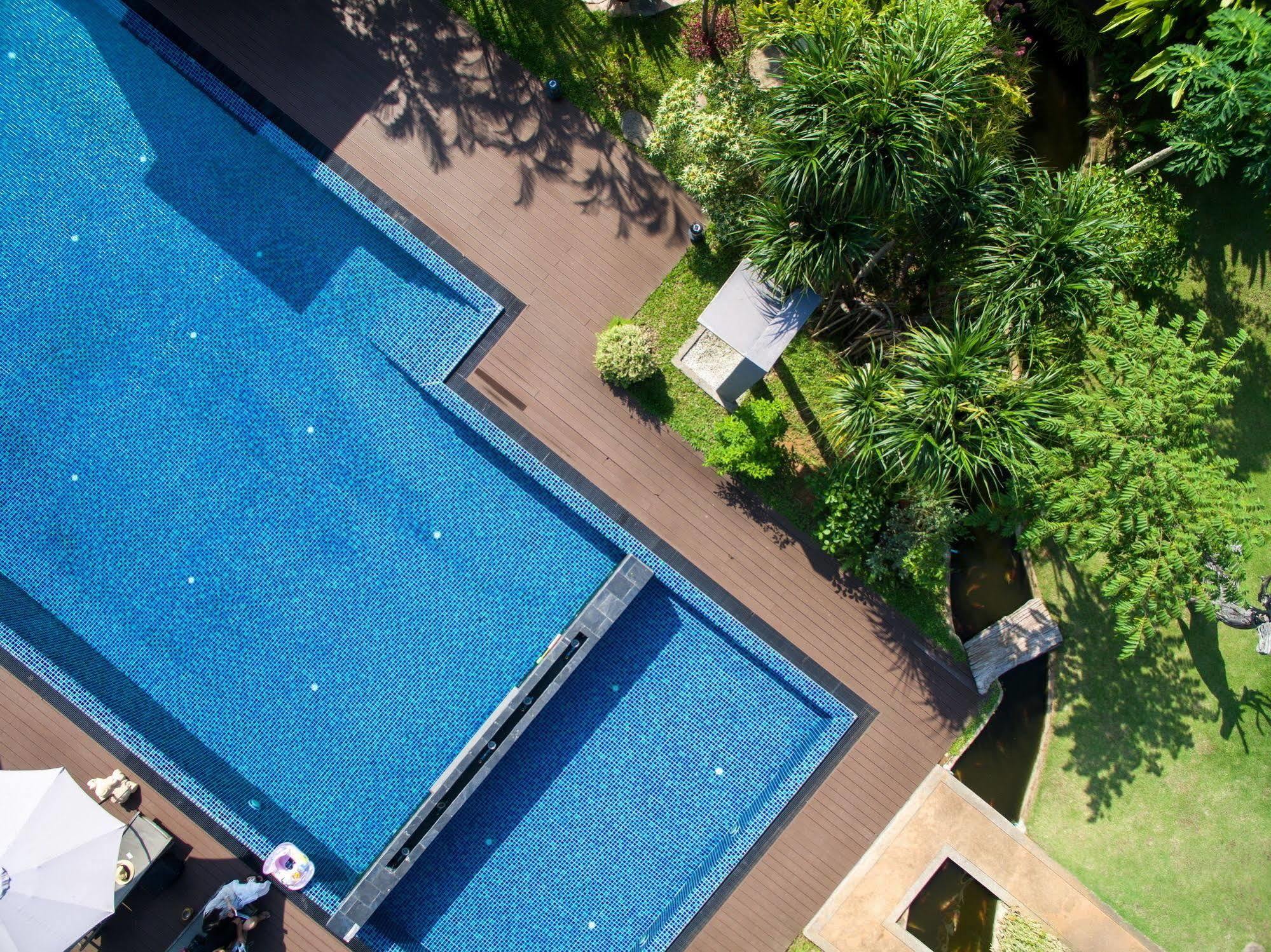Corner Spa Resort Chiang Mai Exterior photo